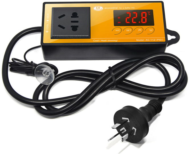 Розеточный PID-регулятор Ringder AC-112pid: точный и удобный в использовании